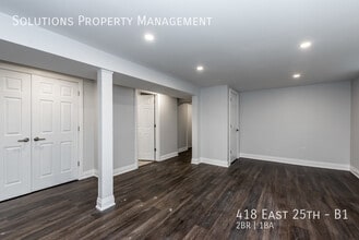 418 E 25th St in Hamilton, ON - Building Photo - Building Photo