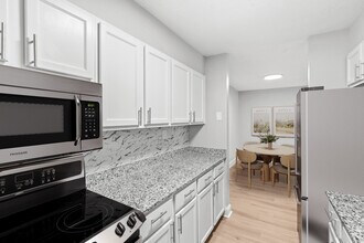 Willow Terrace Apartments in Troy, AL - Building Photo - Building Photo