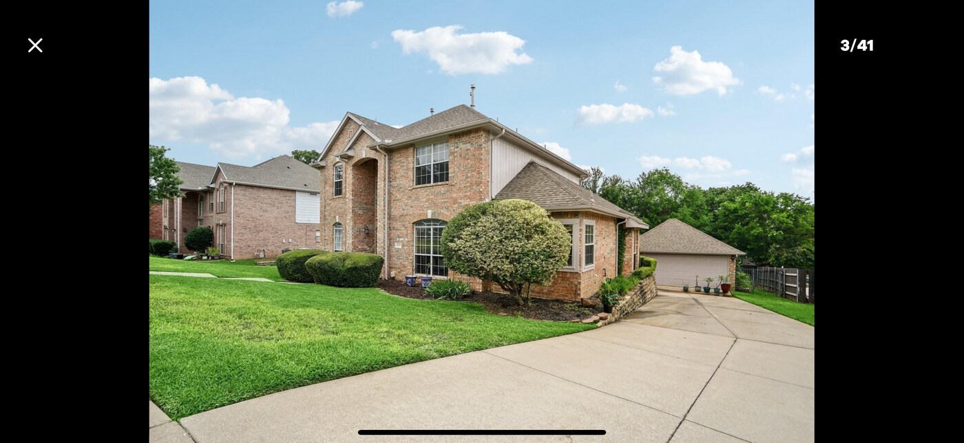 1935 Fall Creek Trail in Keller, TX - Building Photo