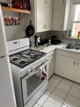 609 S Lucas St in Iowa City, IA - Foto de edificio - Building Photo