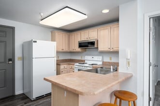 State Street Commons in West Lafayette, IN - Building Photo - Interior Photo