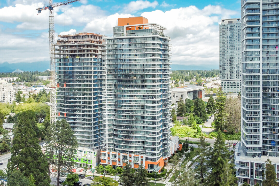 The Wave in Surrey, BC - Building Photo