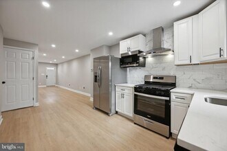 1155 Washington Blvd in Baltimore, MD - Building Photo - Building Photo