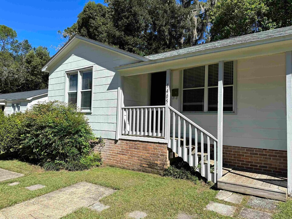 1405 Colonial Dr in Tallahassee, FL - Building Photo