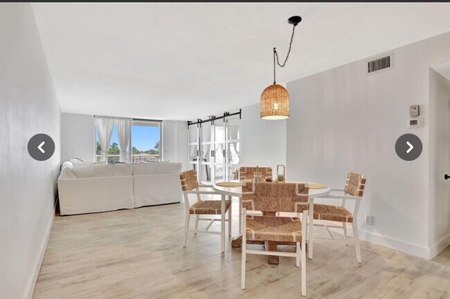1050 Hillsboro Mile, Unit 305W in Hillsboro Beach, FL - Building Photo - Building Photo