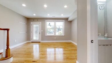 12 Hawaii Ave NE in Washington, DC - Building Photo - Building Photo