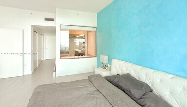 200 Biscayne Boulevard Way, Unit 4407 in Miami, FL - Foto de edificio - Building Photo