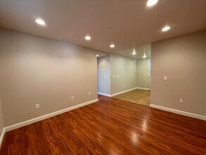 1822 T St in Sacramento, CA - Building Photo - Building Photo