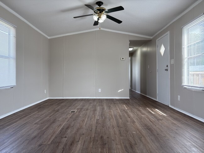 605 Aster Bend in Timmonsville, SC - Building Photo - Building Photo