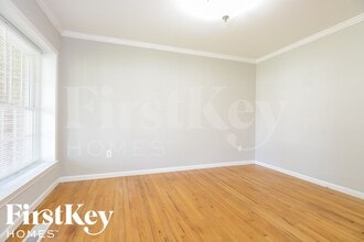 11321 Amboy Ln in St. Louis, MO - Building Photo - Building Photo