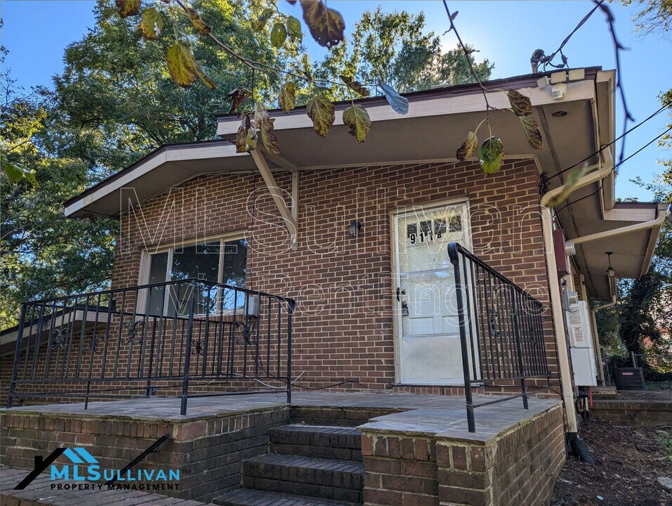 911 Fiske St in Durham, NC - Building Photo