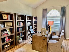 810 Holbrook Dr in Newport News, VA - Building Photo - Building Photo