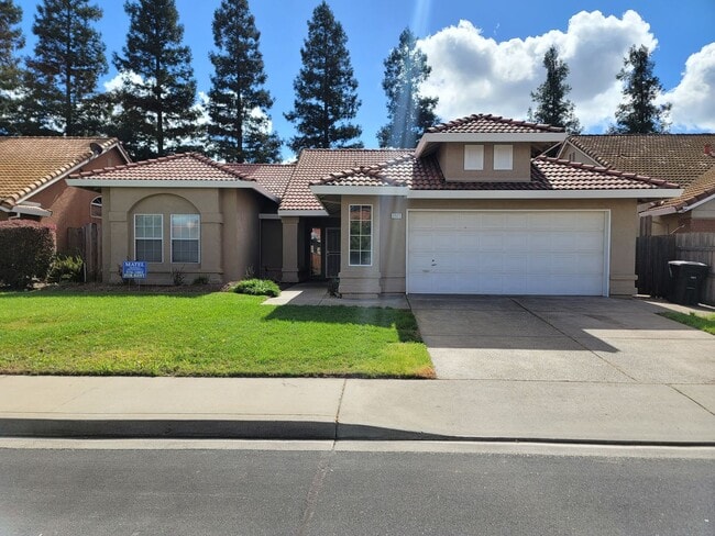 property at 1521 Anconia St