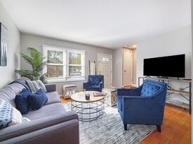 421 S 7th St in Ann Arbor, MI - Building Photo