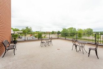 Sonoma Square in Cedar Rapids, IA - Building Photo - Building Photo