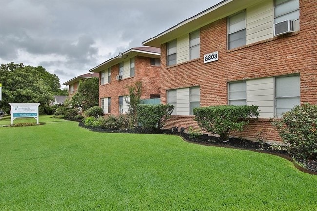 8803 Timberside Dr photo'