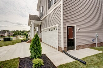 317 Northfield Hts Ln in Richmond, VA - Building Photo - Building Photo