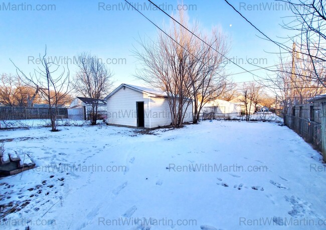 1020 Columbia St in Waterloo, IA - Building Photo - Building Photo
