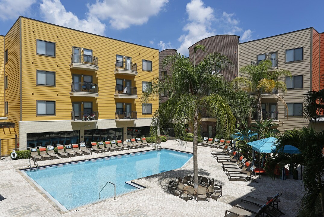 Camden Orange Court in Orlando, FL - Foto de edificio