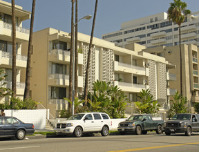 James Terrace Apartments in Los Angeles, CA - Building Photo - Building Photo