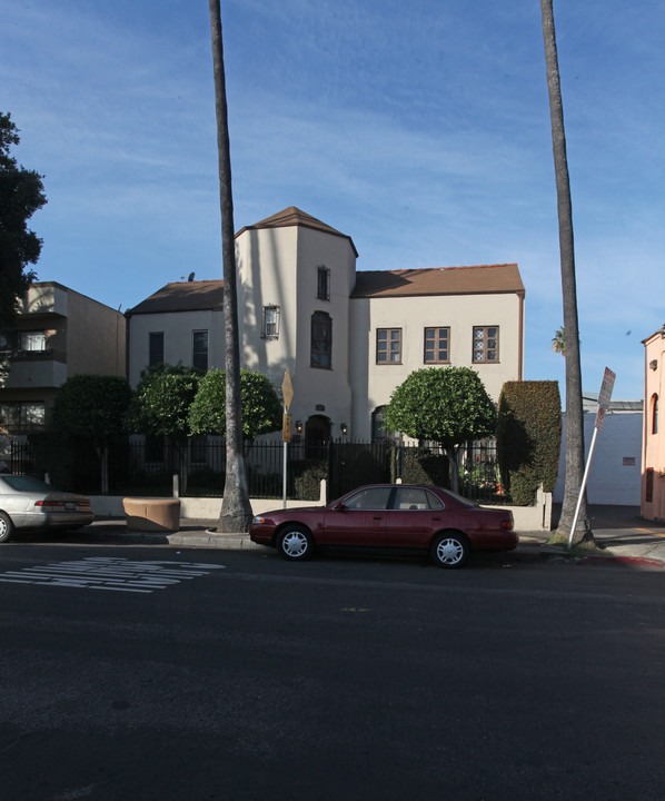 1427 N Kingsley St in Los Angeles, CA - Foto de edificio