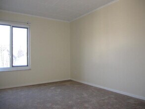 557 S Trenton Ave in Pittsburgh, PA - Building Photo - Building Photo