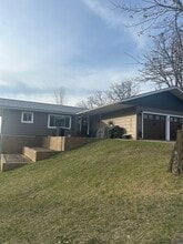 W4730 County Road B in West Salem, WI - Foto de edificio - Building Photo