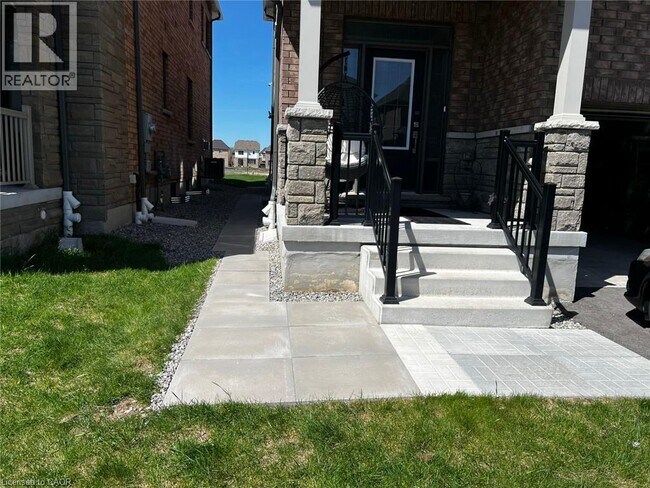 149 Lumb Dr in Cambridge, ON - Building Photo - Building Photo