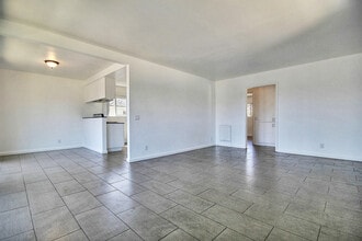 6660 Sabado Tarde Rd in Goleta, CA - Building Photo - Building Photo