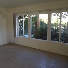 5125 Cape May Ave in San Diego, CA - Building Photo - Building Photo