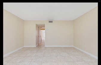 11466 SW 109th Rd in Miami, FL - Building Photo - Building Photo