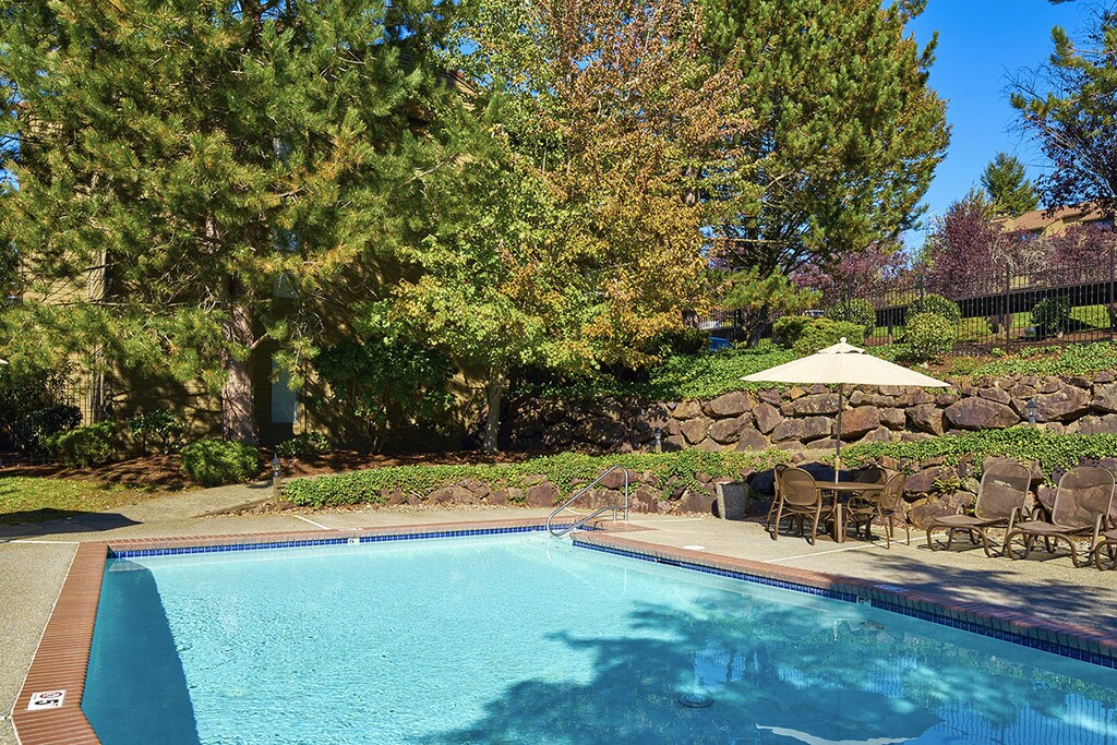 Woodcliffe Apartment Homes Renton, WA Apartments For Rent