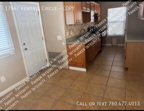 17967 Kendall Cir in Adelanto, CA - Building Photo - Building Photo