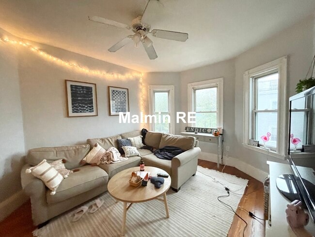 10 Wave Ave, Unit 3