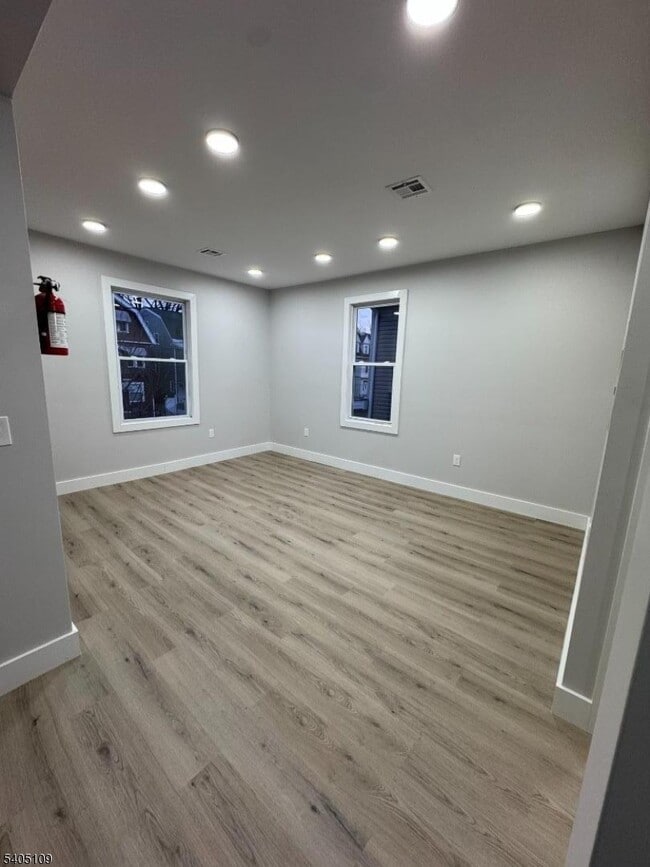 859 S 16th St in Newark, NJ - Building Photo - Building Photo