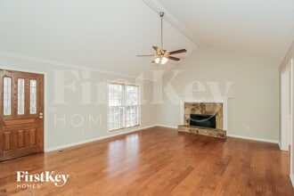 142 Presidential Dr in Dallas, GA - Building Photo - Building Photo