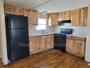 432 Pocahontas St W in Rupert, WV - Building Photo - Building Photo