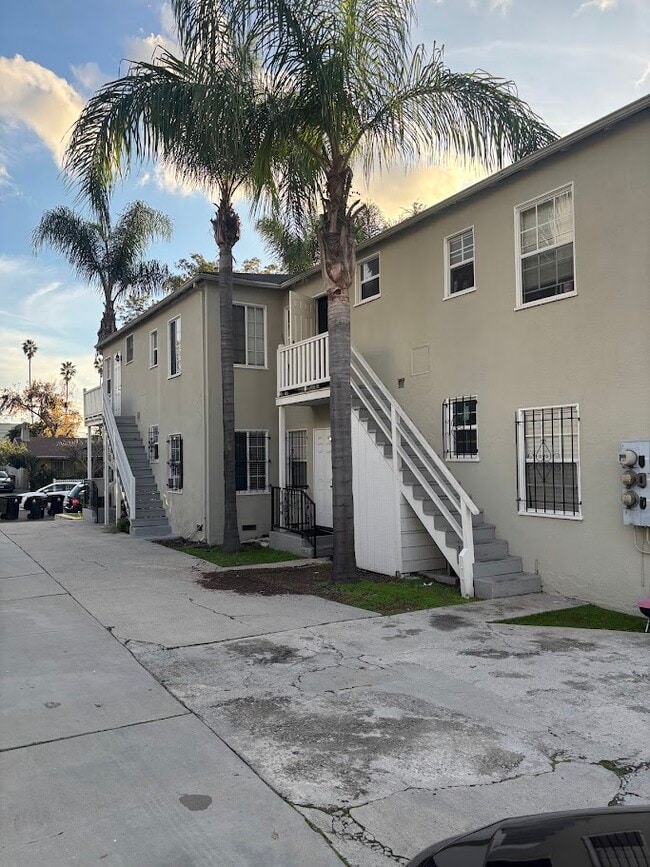 2183 W 27th St, Unit 2183 West 27th Street in Los Angeles, CA - Building Photo - Building Photo