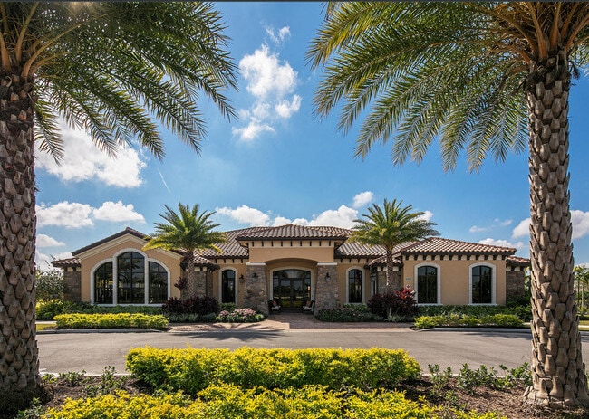 8344 Lucello Ter N in Naples, FL - Building Photo - Building Photo
