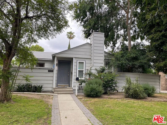 property at 17429 Burbank Blvd