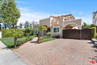 4144 Nagle Ave in Los Angeles, CA - Building Photo - Building Photo
