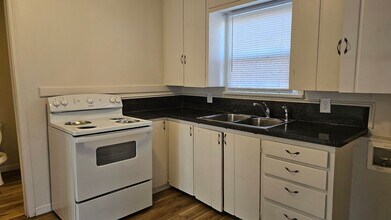 2413 Jean St-Unit -2409 in Boise, ID - Building Photo - Building Photo