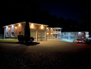 Room in Apartment on Little Mill Rd in Gainesville, GA - Building Photo - Building Photo