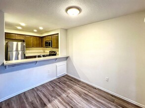 883 SE 193rd Ave in Portland, OR - Building Photo - Building Photo