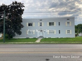 2921 N Main St in Dayton, OH - Building Photo