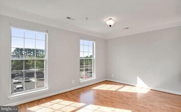 21809 Baldwin Square in Sterling, VA - Building Photo - Building Photo