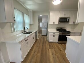 4021 Duquesne Ave in Culver City, CA - Building Photo - Building Photo