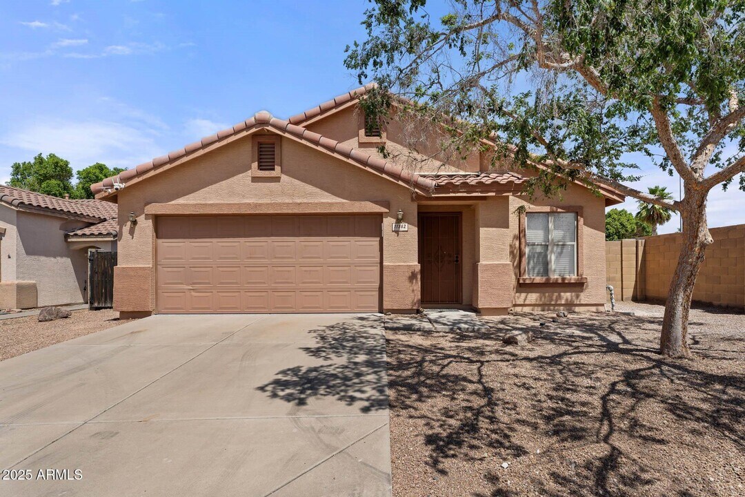11362 E Emelita Ave in Mesa, AZ - Building Photo