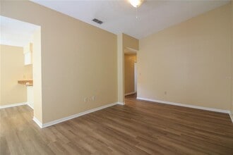 754 Zella Ln in Lakeland, FL - Building Photo - Building Photo