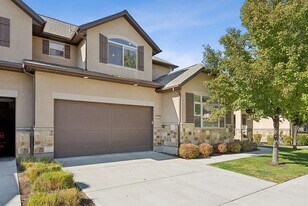 7256 Viansa Ct in Midvale, UT - Building Photo